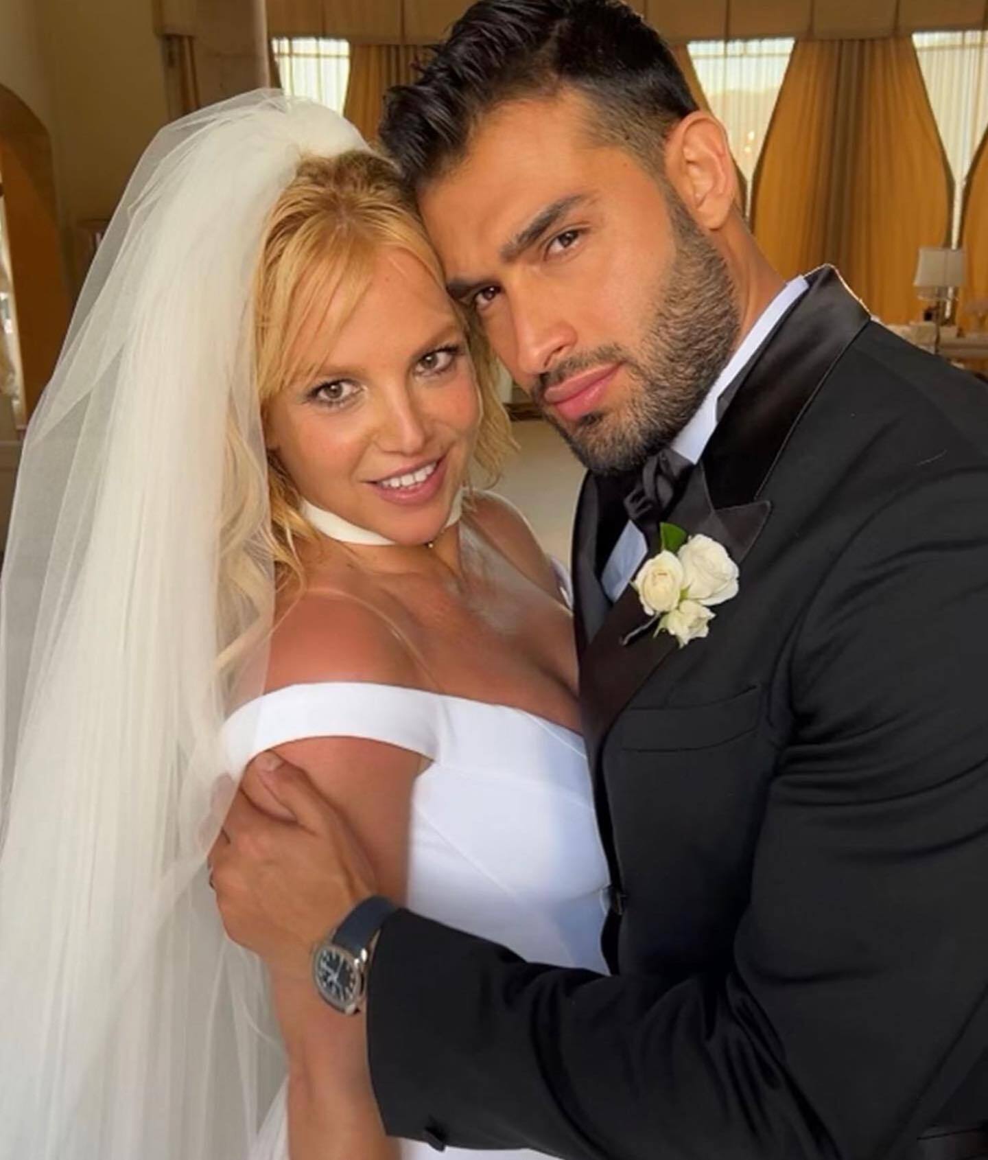 Britney Spears divorces her husband after a year of marriage: the media named the reason