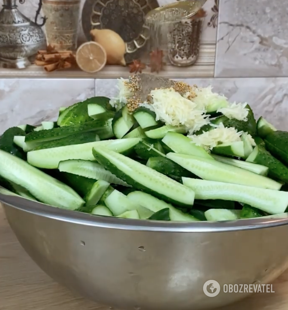 Cucumbers with spices and mustard