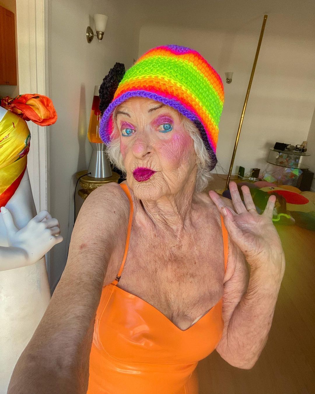 Age is just a number: a 95-year-old pensioner blew up Instagram with daring images and caused controversy. Photo