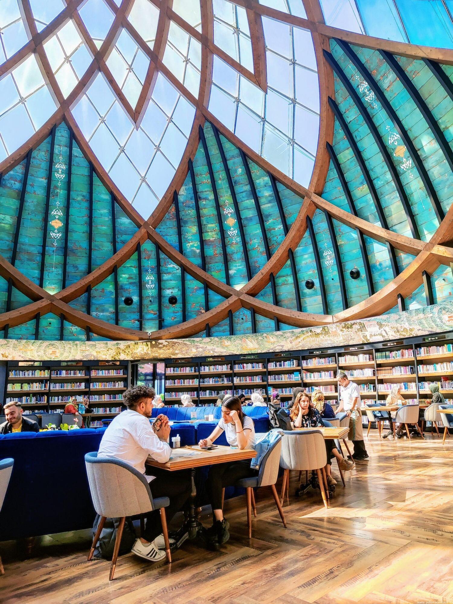 Biblioteka Nevmekyan Sahil - miejsce na idealne zdjęcia