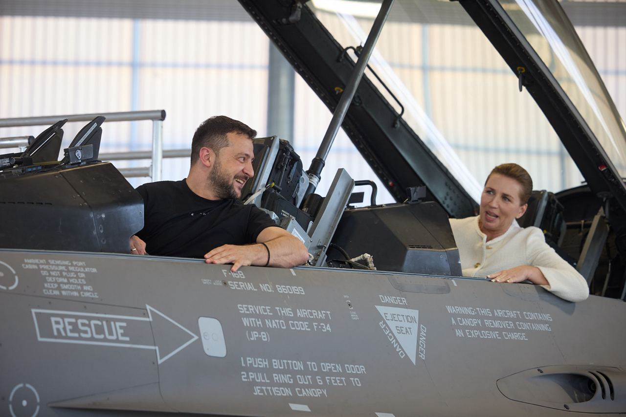 Ukraina otrzyma myśliwce F-16: wszystkie szczegóły wizyty Zeleńskiego w Danii i Holandii