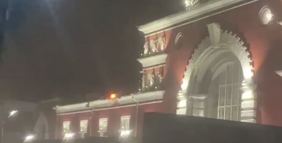 Kursk region train station was struck, a fire broke out. Video