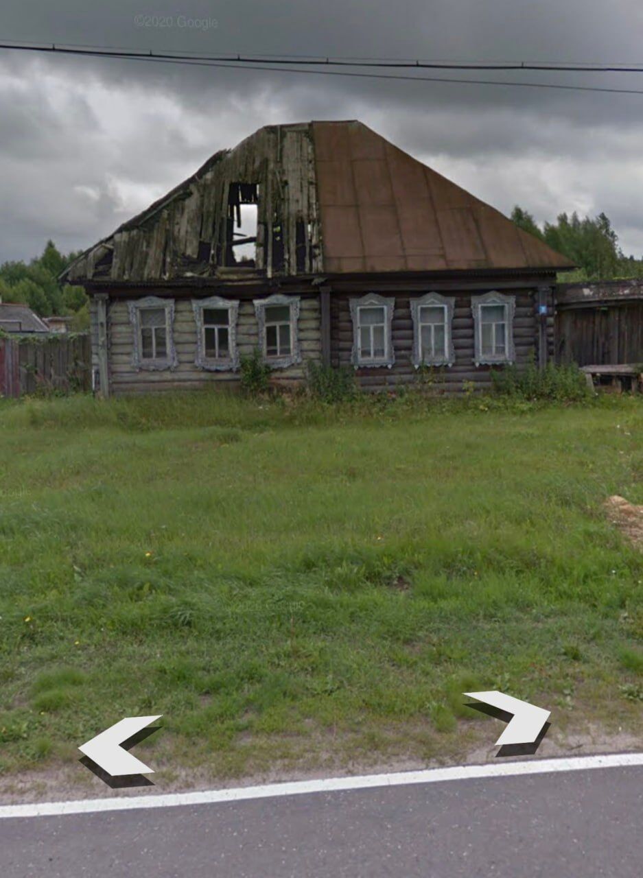 Wooden huts with leaky roofs: what the Russian village of Savasleyka looks like from where MiG-31Ks take off. Photo