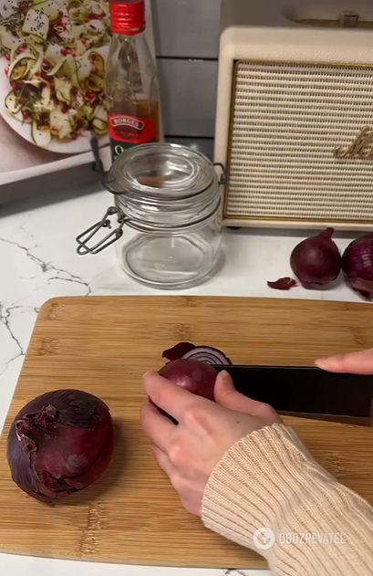 How to pickle onions: for salads, kebabs and as an independent appetizer