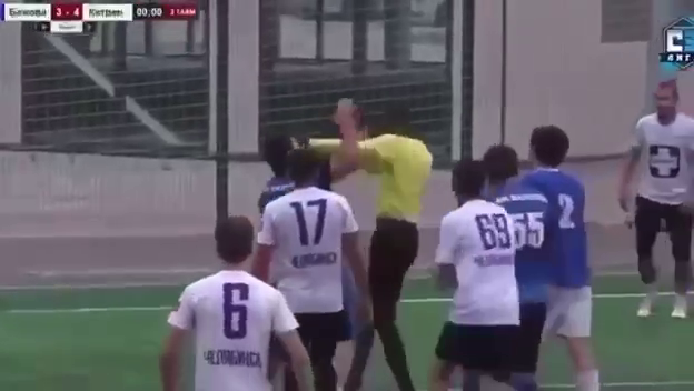 Soccer players beat the referee during a match in Russia. Video