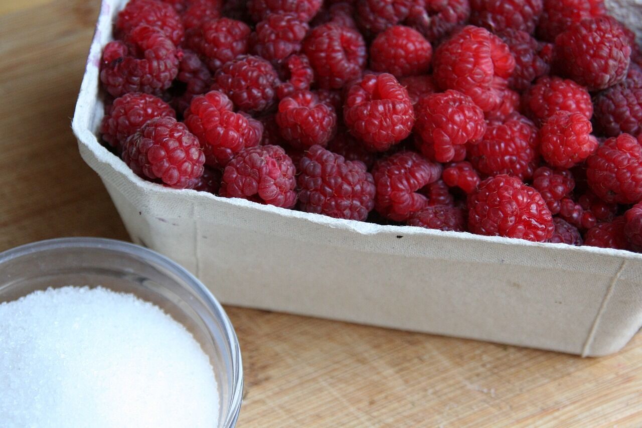 Raspberry with sugar