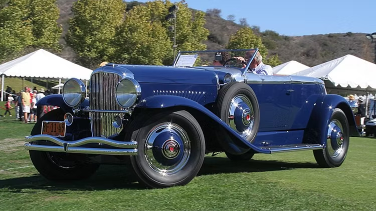 Top 10 most luxurious American cars of all time are named. Photo