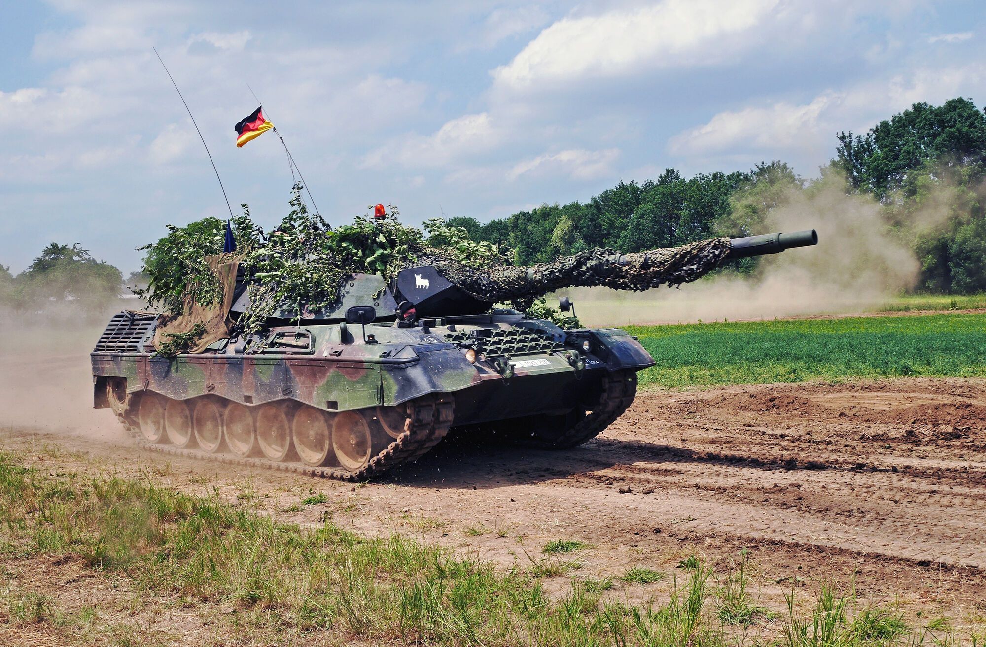 Grecja może przekazać Ukrainie sto czołgów Leopard 1: jak do tego dojdzie?