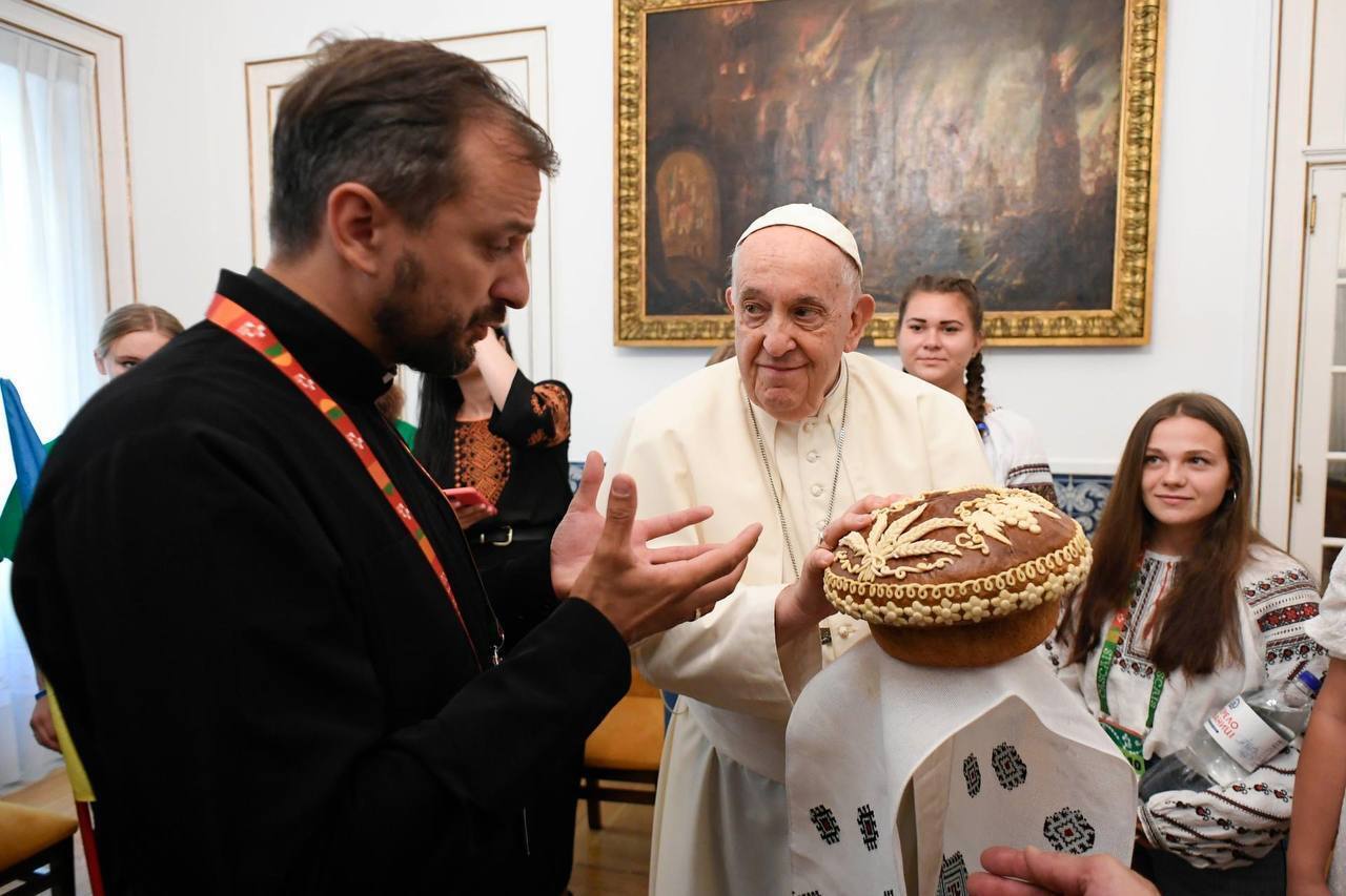 Pope apologises to Ukrainian youth for not being able to influence the situation in Ukraine