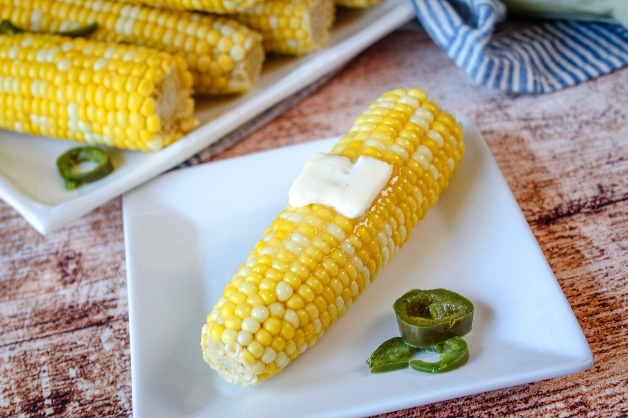 Sweet corn with spices and butter
