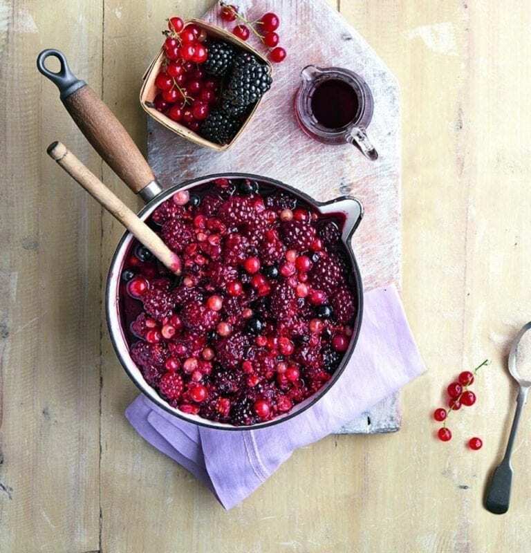 Delicious berry compote for winter: you will need 4 components