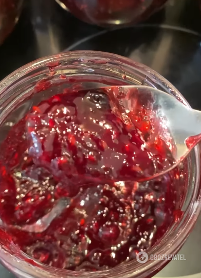 How to make delicious assorted jam for the winter: from raspberries, strawberries and currants