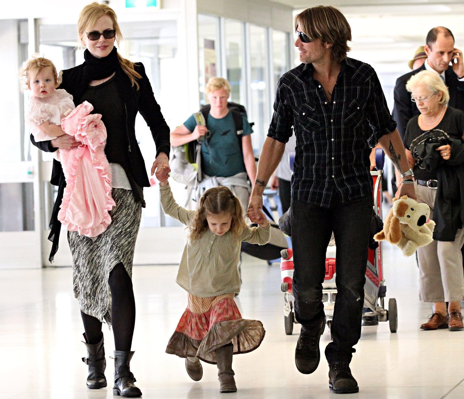 Paris Hilton, Nicole Kidman and other celebrities whose children were born to surrogate mothers