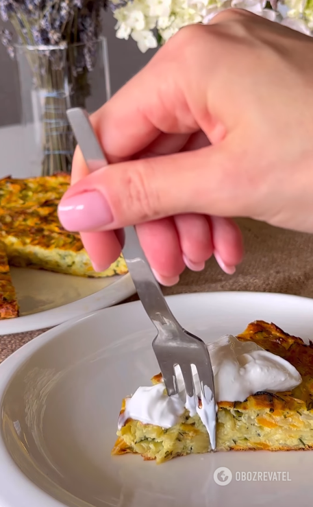 Hearty zucchini and potato casserole for lunch: turns out very juicy