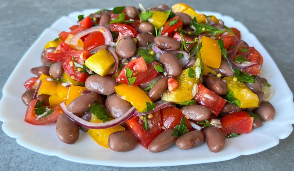 Recipe for salad with beans