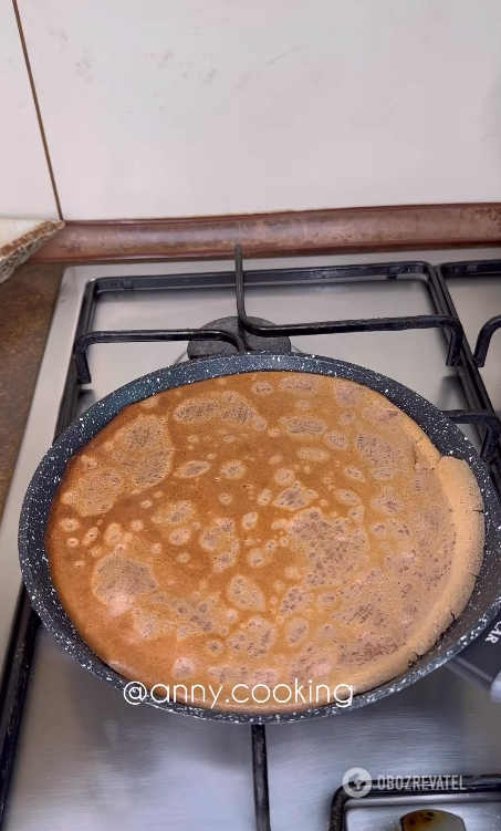 How to prepare delicious and simple pancake cake that tastes like icecream
