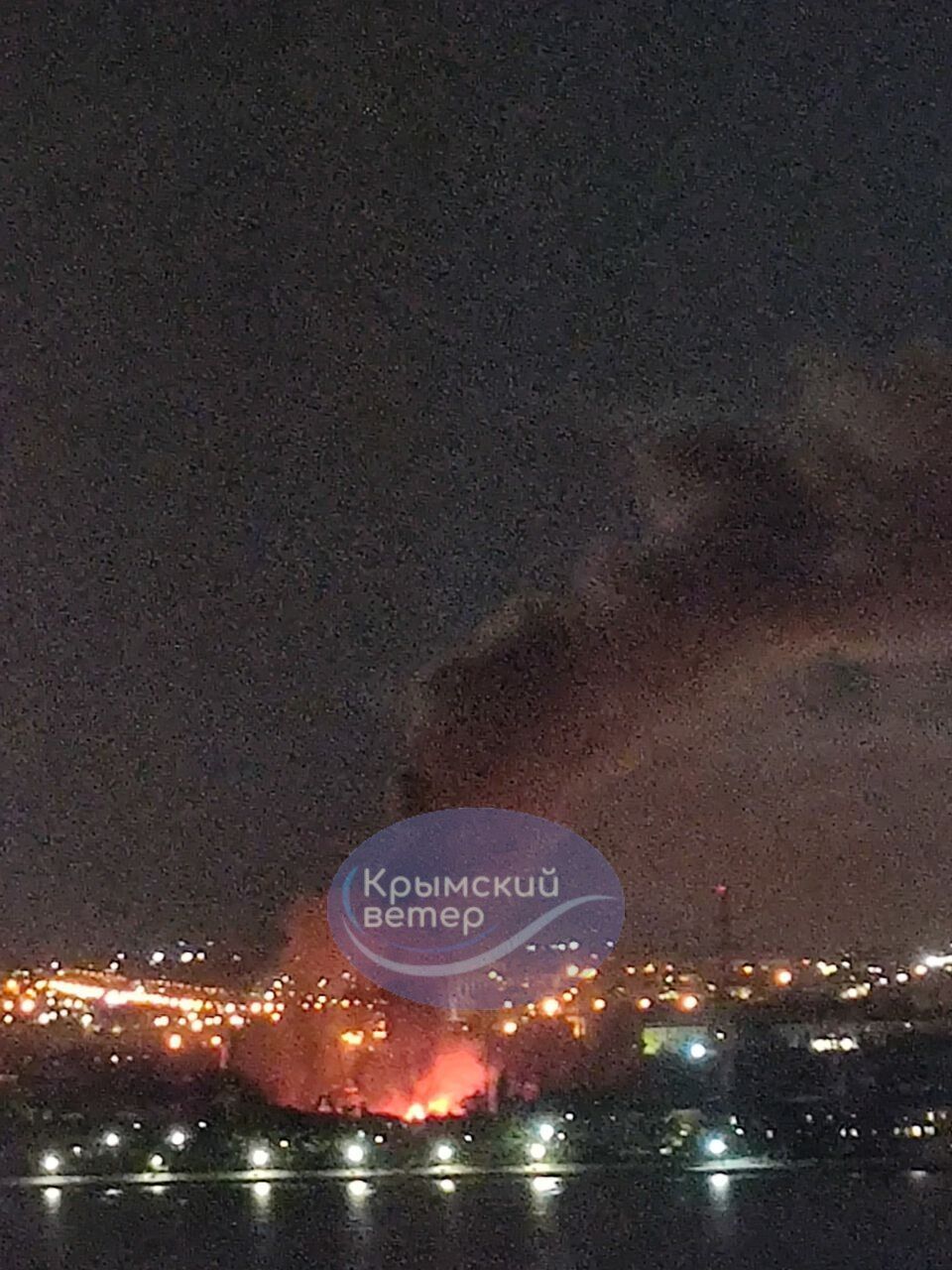 Powerful explosions were heard at the ship repair plant in Sevastopol: damaged Russian ships. Photos, video and all the details