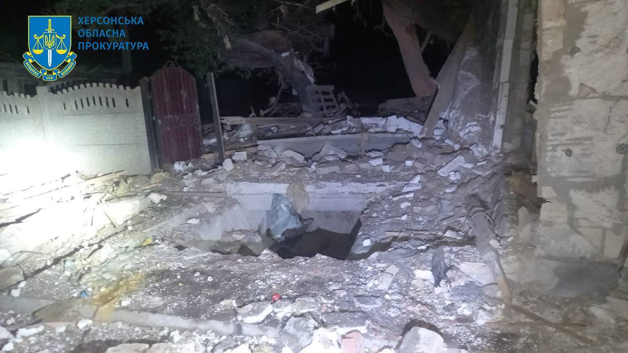 Occupiers hit a house in Kherson region: a 6-year-old boy died, his brother in the hospital. Photo