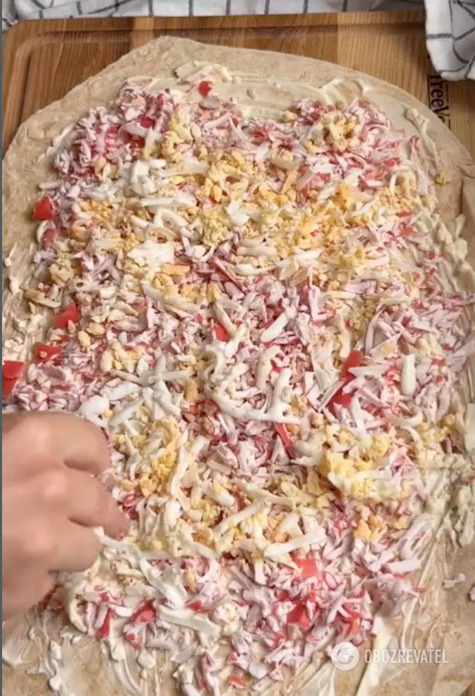 Crab sticks and cheese for the filling