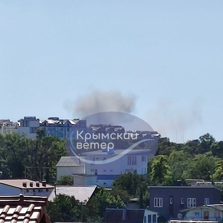 Russian Black Sea Fleet headquarters in Sevastopol is attacked: there is destruction and a dead man. Photos and videos