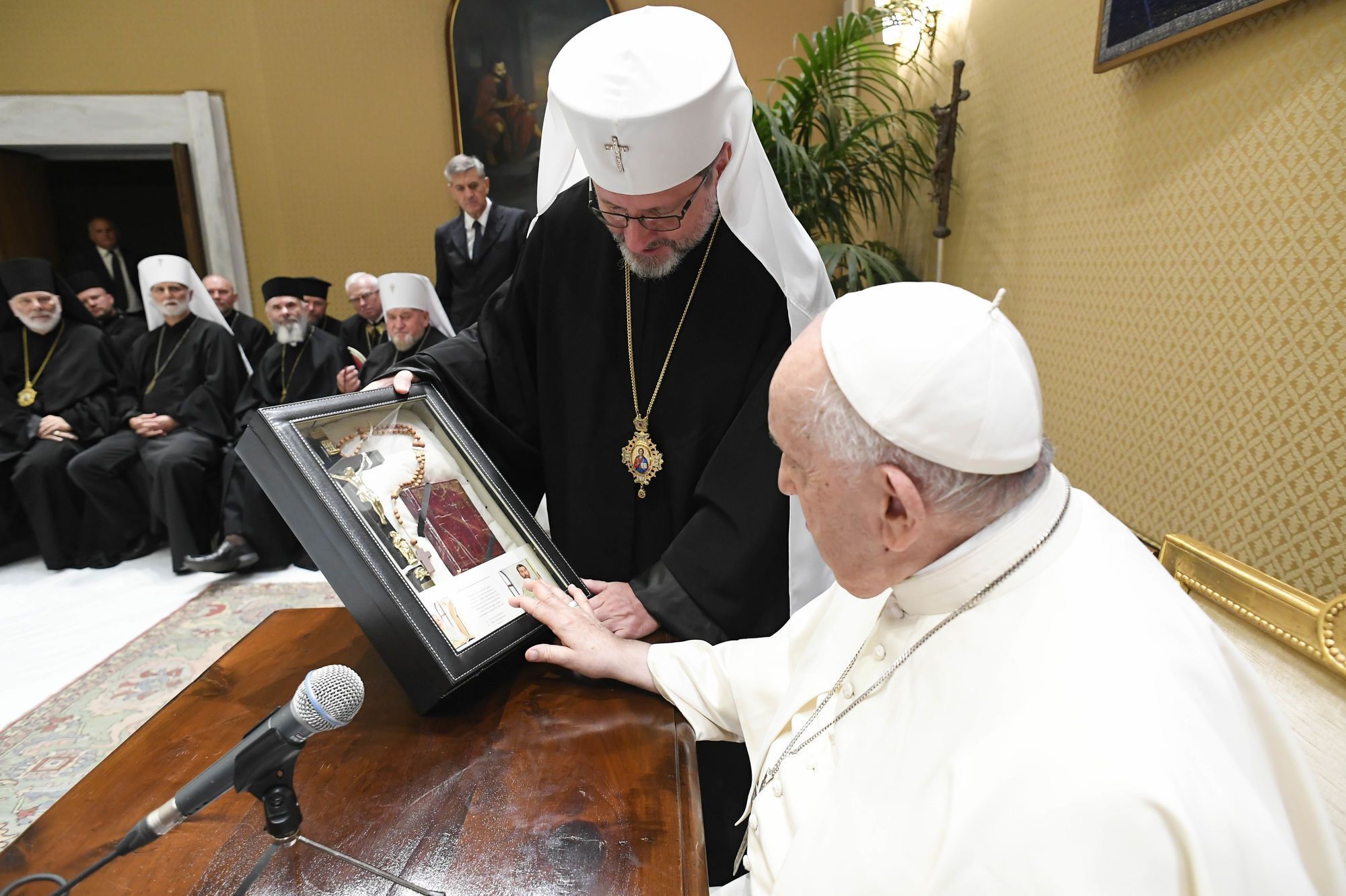 ''Niektóre twoje wypowiedzi są bolesne dla narodu ukraińskiego'': biskupi UGCC odwiedzili papieża w Watykanie. Zdjęcie