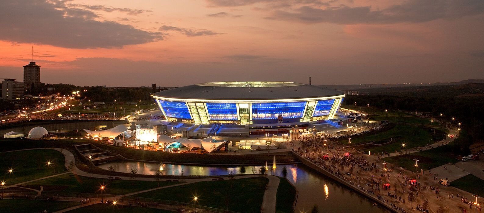 Fresh video of what Donbas Arena looks like after the ''Russian world'' appeared online