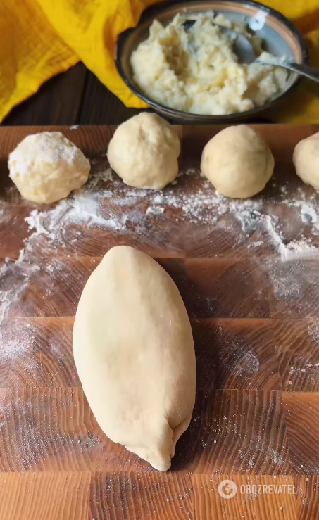 Loose and elastic dough for fried patties with potatoes