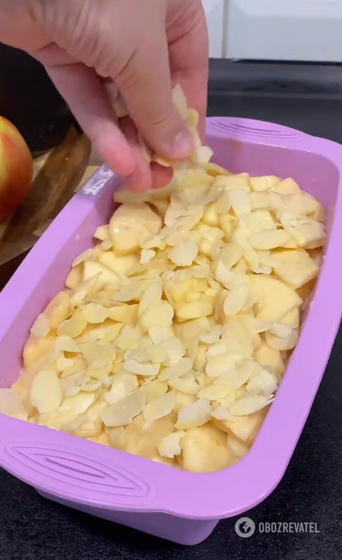Easy Invisible apple pie that is tastier than a charlotte