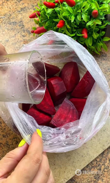 An easy lifehack for boiling beets for a salad in 15 minutes