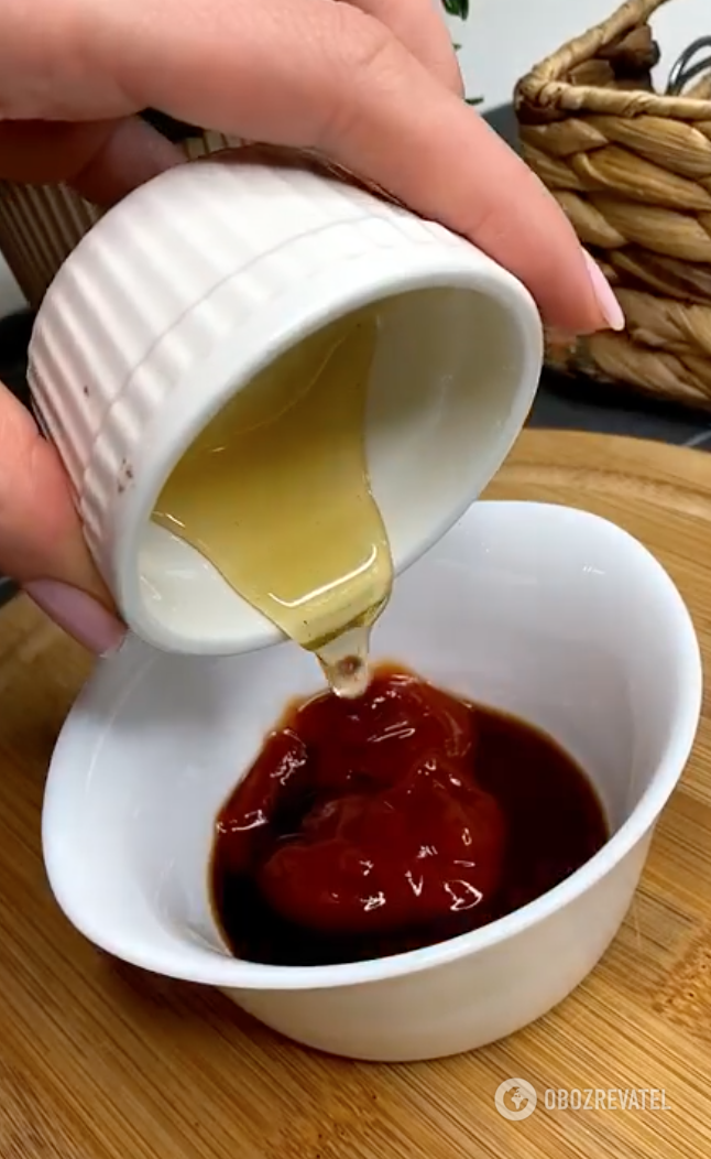 Sauce for the dish