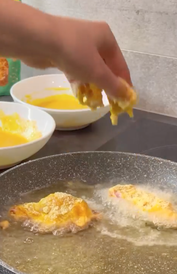 How to fry wings in breading properly