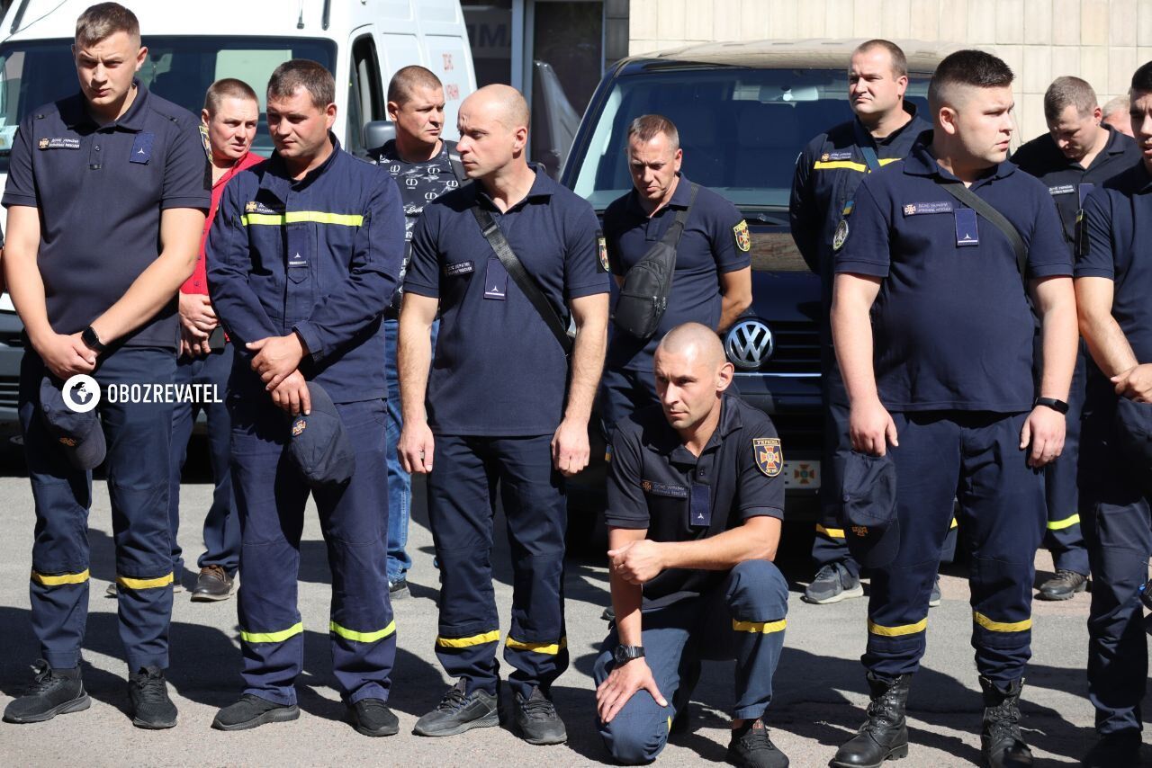 Rescuer Ruslan Koshovy, who died on the first day of the war at the Hostomel airfield, was farewelled in Kyiv. Photo and video