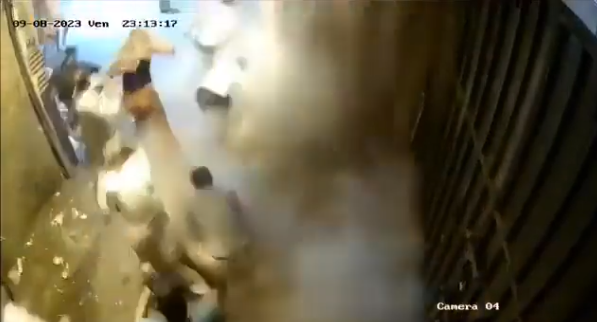 Panic all over the streets: video of the first seconds of a powerful earthquake in Morocco appeared online