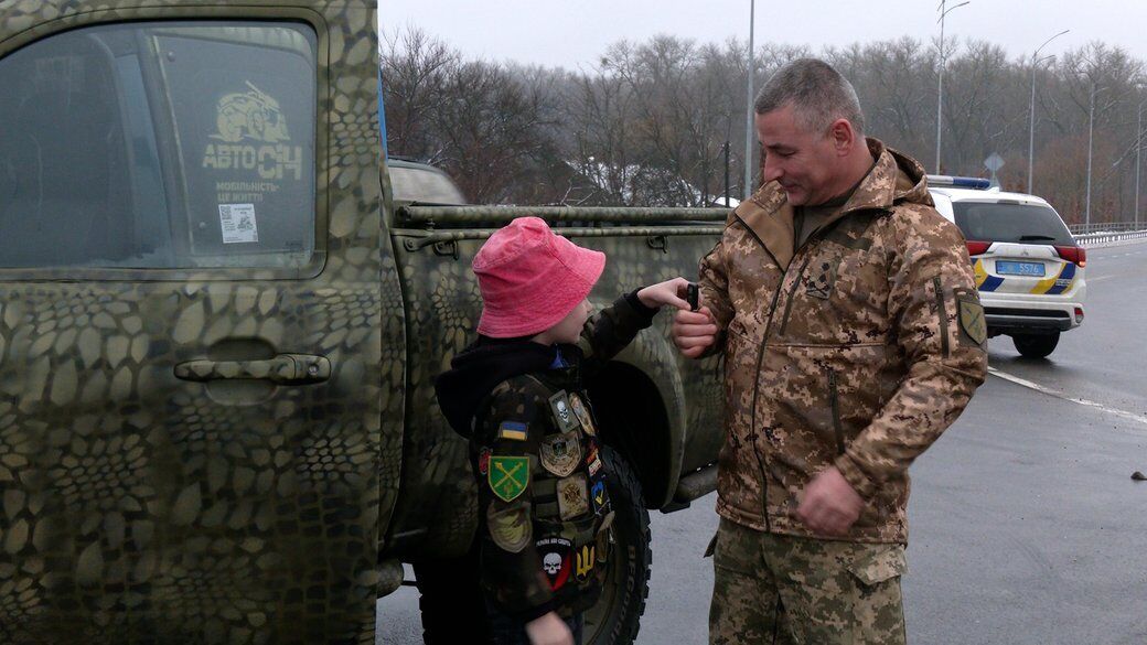 A 9-year-old boy raised more than UAH 2.5 million and his grandmother gave all her savings: how Ukrainians are helping the army to bring victory closer. Photos and videos