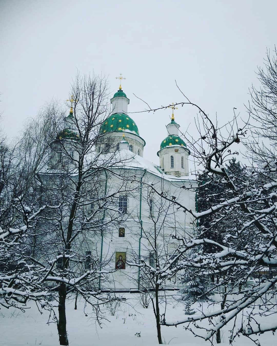Journey to shrines: top most beautiful monasteries in Ukraine