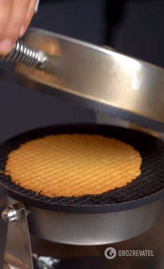 Waffle tubes with condensed milk and a secret ingredient from a star chef