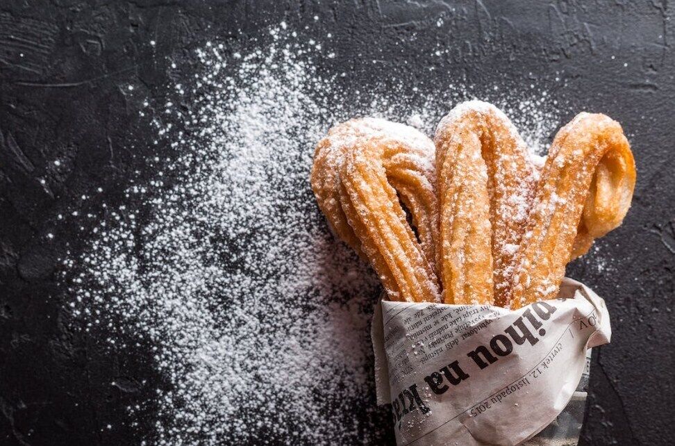 How to grind sugar into powdered sugar at home