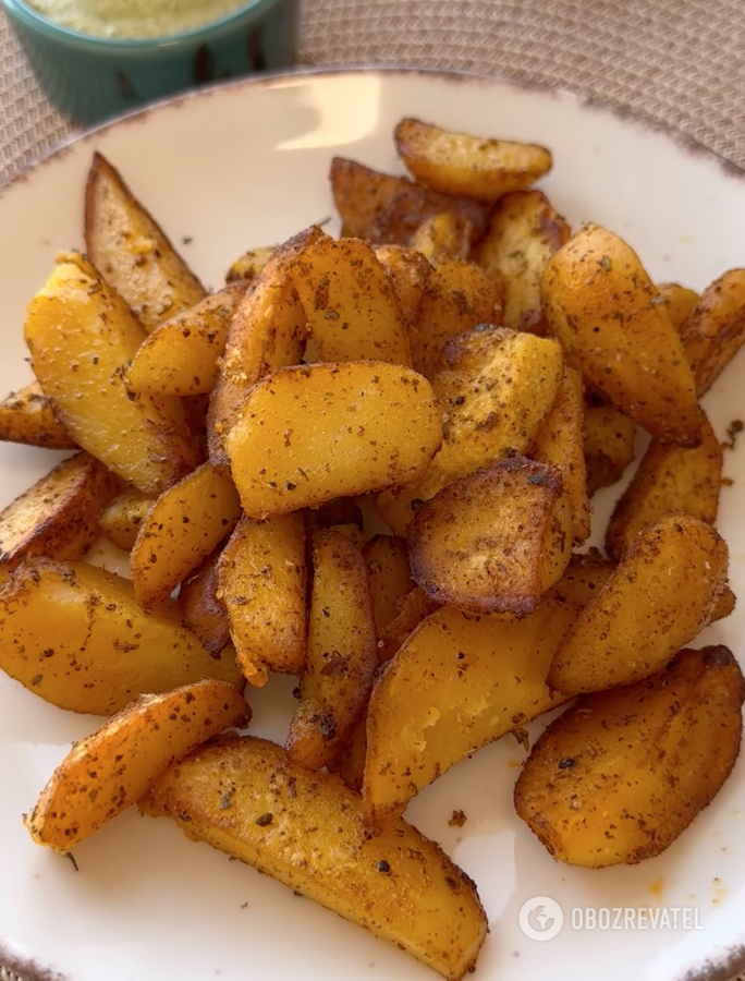 Finished fried potatoes
