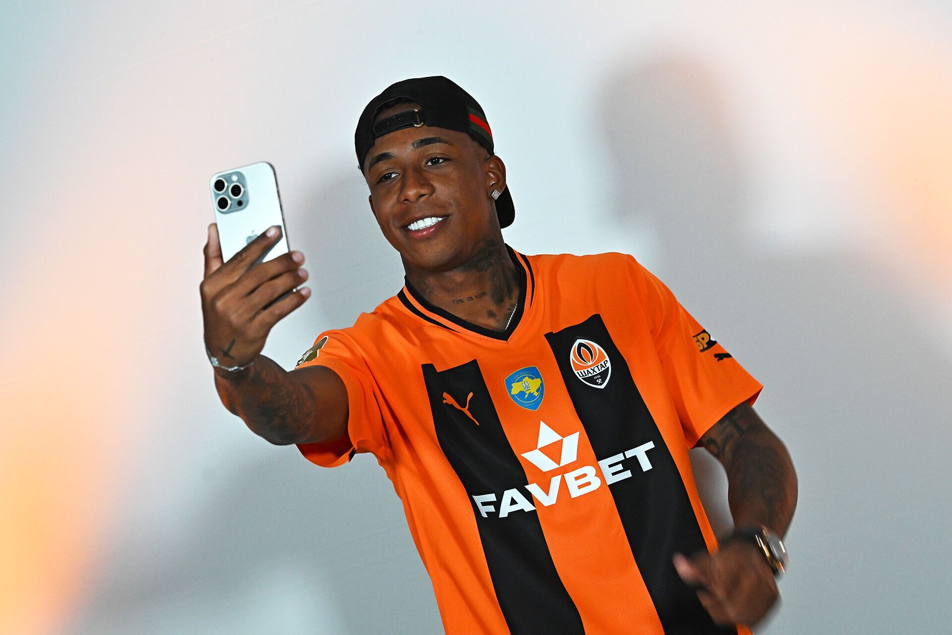 ''Shakhtar'' bought a ''future world star'' for 15 million euros