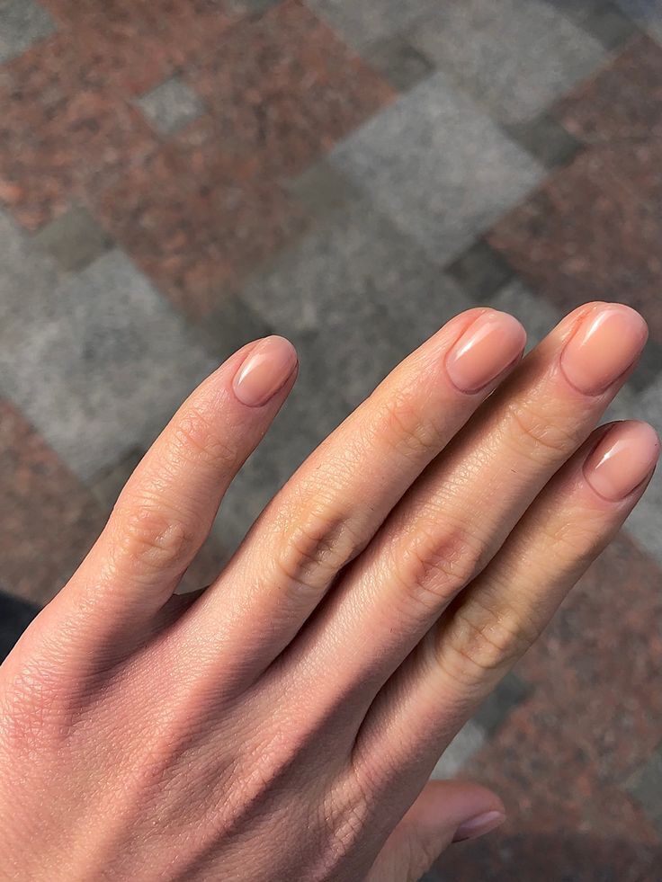 Zelenska shows off a manicure for perfect women: what is the ''bare nails'' trend and how to care for them