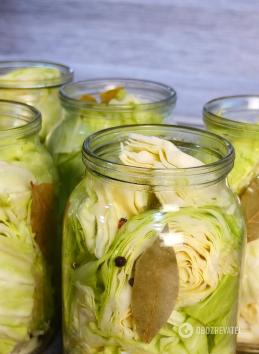 Crispy sauerkraut for winter: what to make the right marinade from