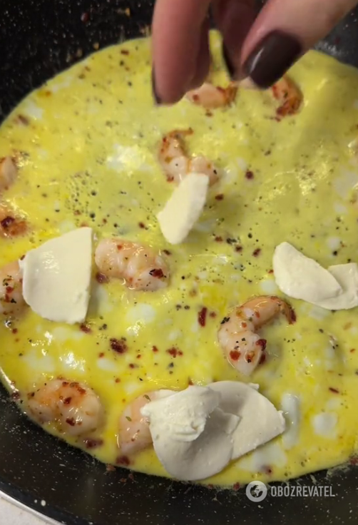 The original shrimp omelet for a hearty breakfast that will be ready in minutes