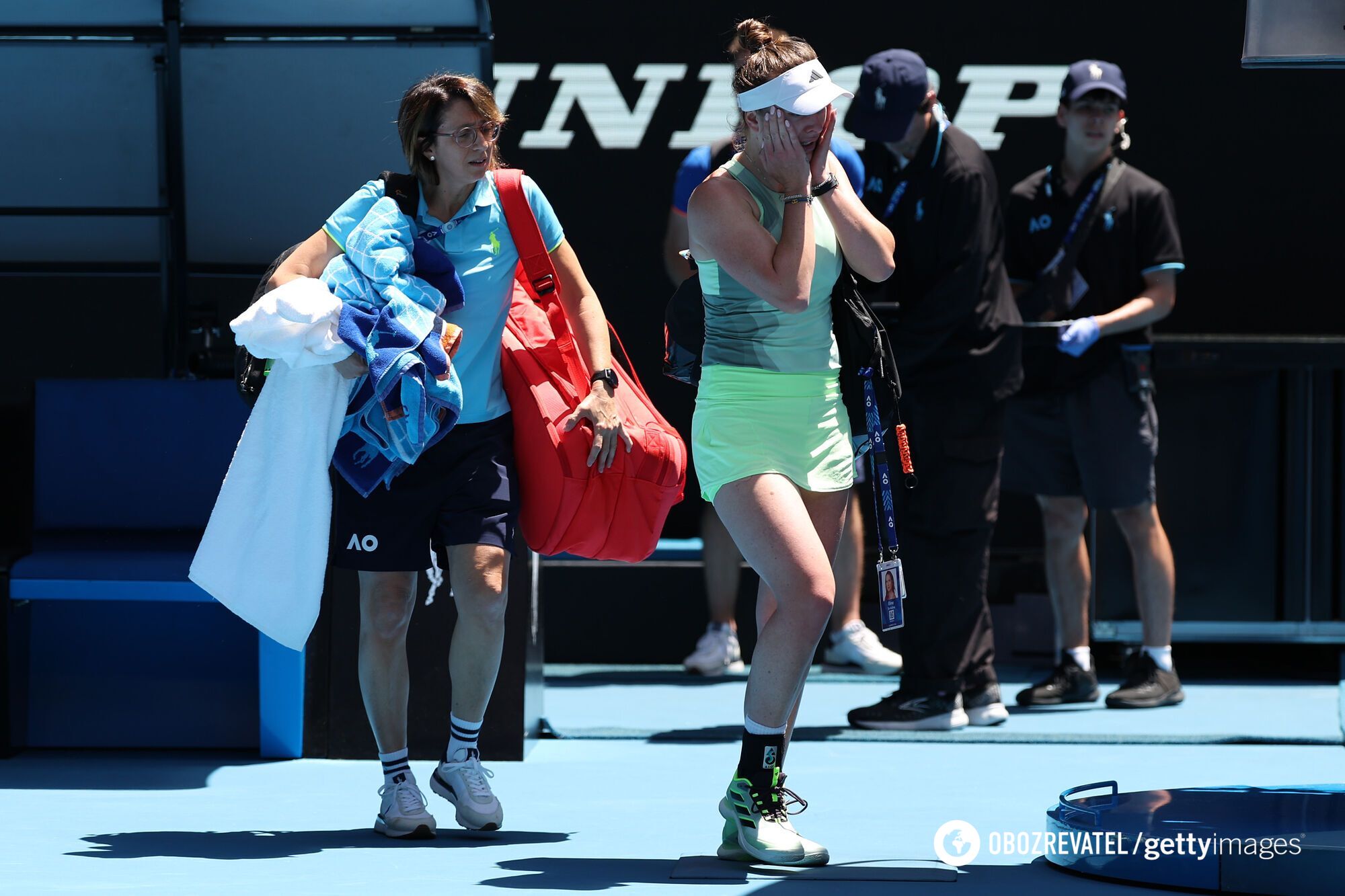 ''Shot me in the back'': Svitolina withdrew from the 1/8 finals of the Australian Open-2024 in tears