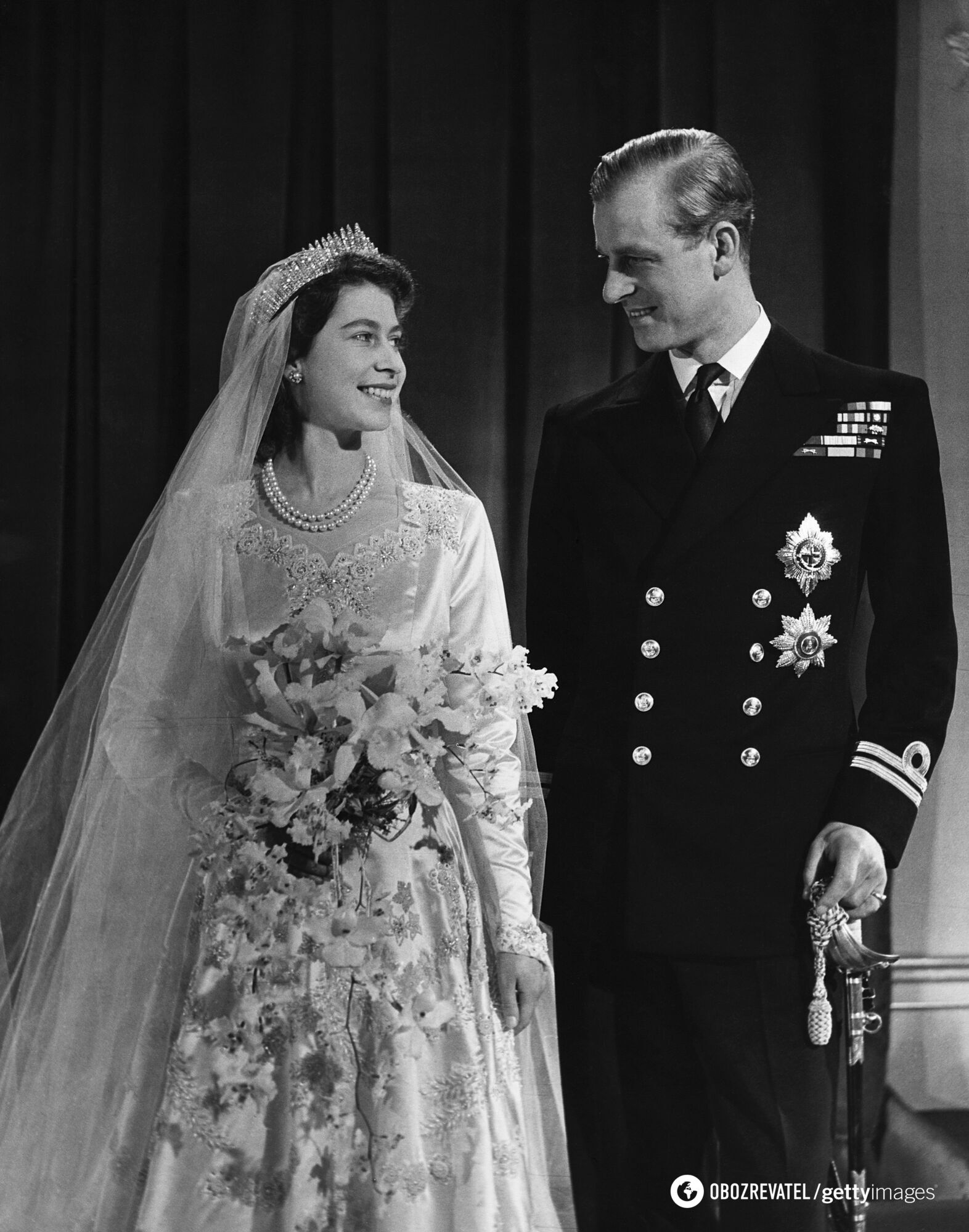 A ring that was too small, a split tiara, and more: 5 troubles that happened at royal weddings