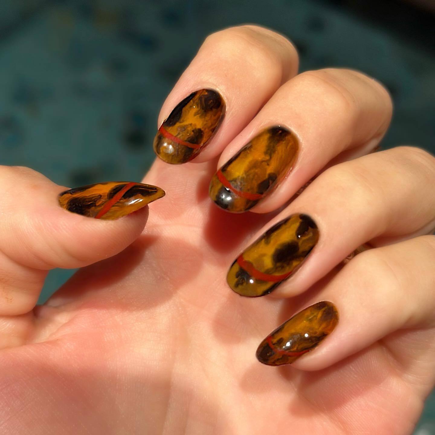 Turtle nails are back in fashion: 5 manicure designs that everyone will love