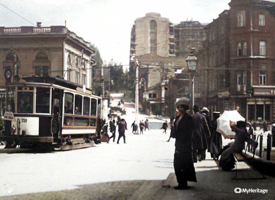 The network showed what Kyiv looked like in the early 1900s. Archival photos