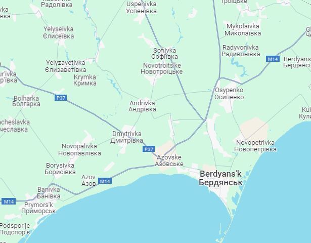 The Russian army continues to build defense lines in Zaporizhzhia: new fortifications were spotted near Tokmak and Berdiansk. Photo.