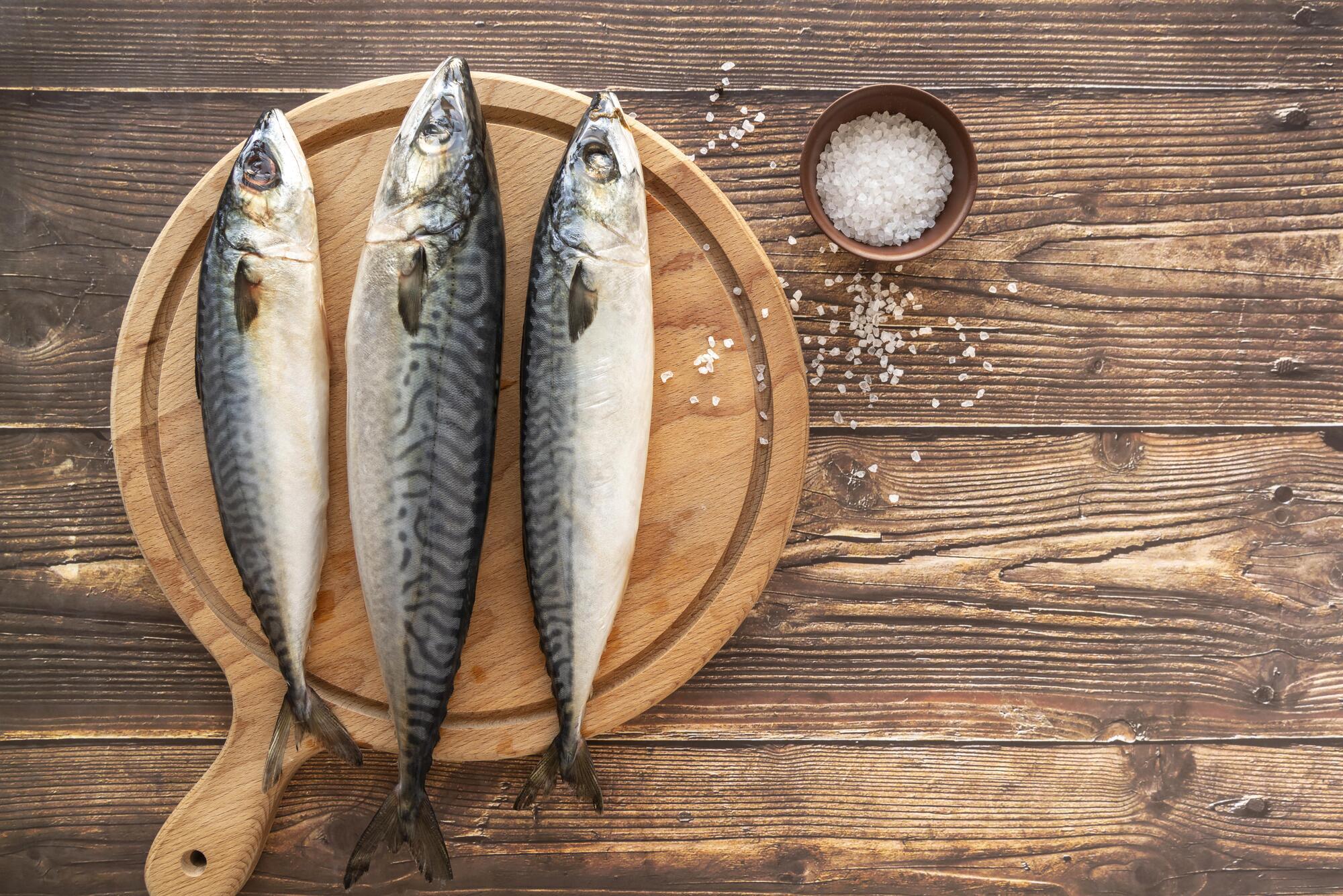 How to clean mackerel easily: useful life hacks