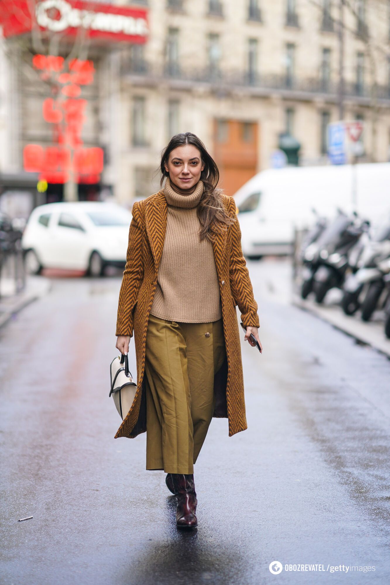 You won't be cold: 5 stylish ideas on how to wear winter shoes with skirts and dresses