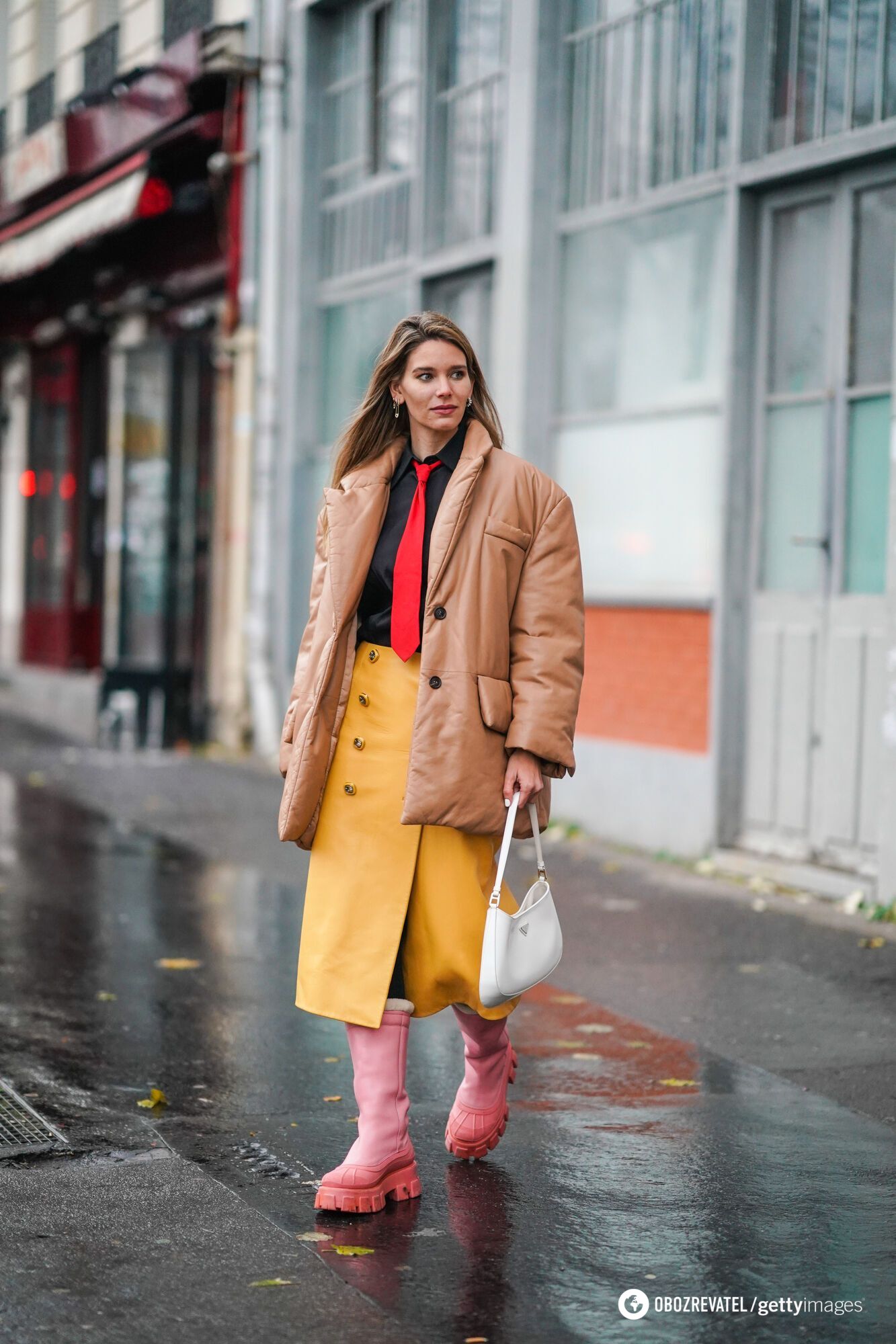 You won't be cold: 5 stylish ideas on how to wear winter shoes with skirts and dresses